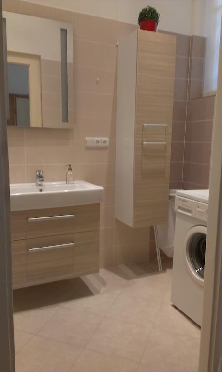 Charles IV Apartments Прага Номер фото