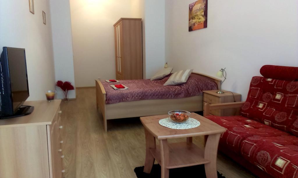 Charles IV Apartments Прага Номер фото