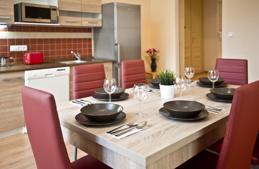 Charles IV Apartments Прага Екстер'єр фото
