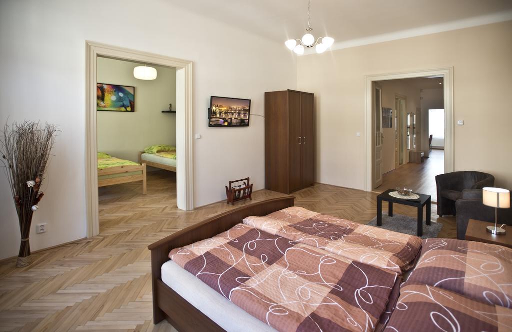 Charles IV Apartments Прага Екстер'єр фото